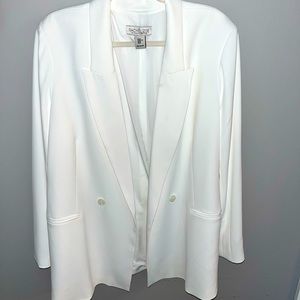 Rachel Zoe oversized white blazer